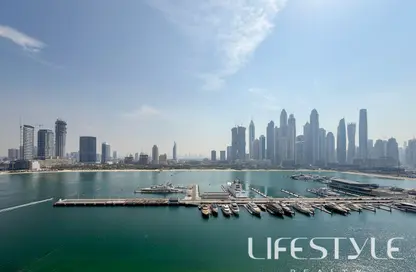 Apartment - 3 Bedrooms - 3 Bathrooms for sale in Palace Beach Residence - EMAAR Beachfront - Dubai Harbour - Dubai
