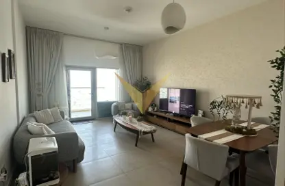 Apartment - 2 Bedrooms - 2 Bathrooms for sale in Samia Azizi - Al Furjan - Dubai