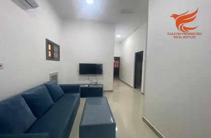 Living Room image for: Apartment - 2 Bedrooms - 2 Bathrooms for rent in Al Juwais - Ras Al Khaimah, Image 1