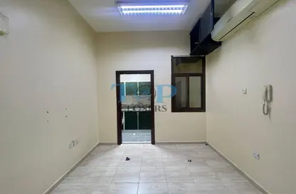 Apartment - 1 Bedroom - 1 Bathroom for rent in Al Kewaitat - Central District - Al Ain