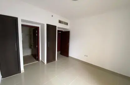 شقة - 2 غرف نوم - 3 حمامات للايجار في القليعة - الشرق - الشارقة شقة - 2 غرف نوم - 3 حمامات للايجار في القليعة - الشرق - الشارقة