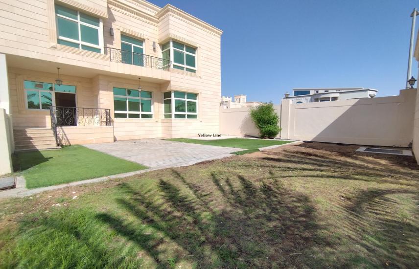 Villa for Rent in Khalifa City A Unique Quality! 5MBR Villa! Pvt