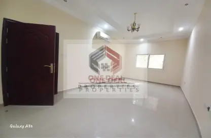 شقة - 2 غرف نوم - 2 حمامات للايجار في العامريه - الجيمي - العين