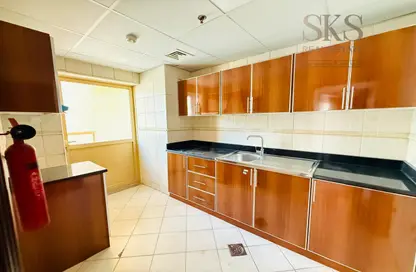 Apartment - 2 Bedrooms - 2 Bathrooms for rent in Al Salam Tower - Al Barsha 1 - Al Barsha - Dubai