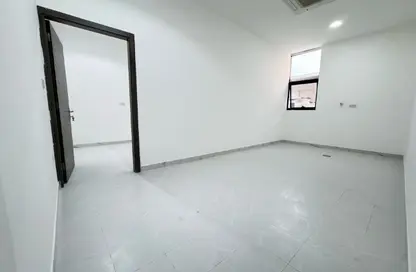 شقة - غرفة نوم - 1 حمام للايجار في مدينة الرياض - أبوظبي