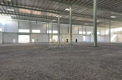 مستودع - استوديو - 2 حمامات للايجار في منطقة الإمارات الصناعية الحديثة - أم القيوين