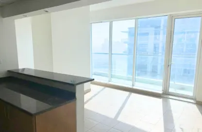 Apartment - Studio - 1 Bathroom for rent in Cricket Tower - Dubai Sports City - Dubai