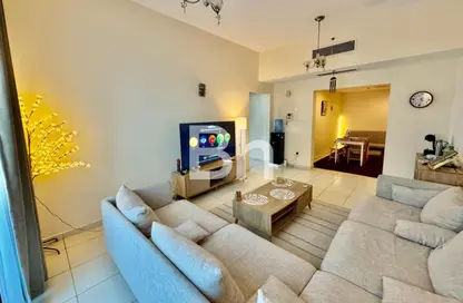 Apartment - 1 Bedroom - 2 Bathrooms for sale in Palm Tower 1 - Palm Towers - Al Majaz - Sharjah
