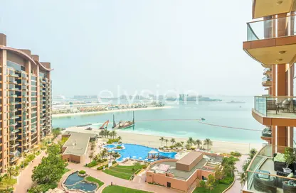 Apartment - 1 Bedroom - 2 Bathrooms for rent in Amber - Tiara Residences - Palm Jumeirah - Dubai