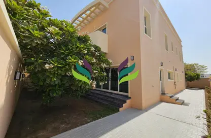 Villa - 5 Bedrooms - 6 Bathrooms for rent in Jumeirah 3 Villas - Jumeirah 3 - Jumeirah - Dubai