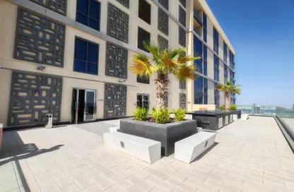 Apartment - 3 Bedrooms - 4 Bathrooms for rent in Canal Residence - Al Reem Island - Abu Dhabi