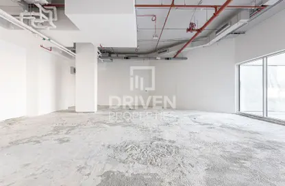 Parking image for: Retail - Studio for rent in API 1000 - Umm Al Sheif - Dubai, Image 1