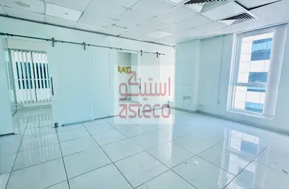 Office Space - Studio - 1 Bathroom for rent in Airport Road Area - Al Garhoud - Dubai