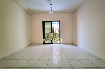 شقة - غرفة نوم - 1 حمام للايجار في مجمع النهدة السكني - النهدة - الشارقة