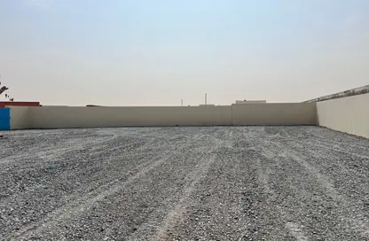 أرض - استوديو للايجار في الصجعة الصناعية - آلصجعه - الشارقة