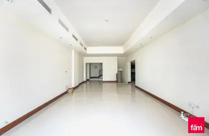 Apartment - 3 Bedrooms - 5 Bathrooms for sale in Golden Mile 3 - Golden Mile - Palm Jumeirah - Dubai
