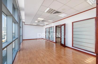 Office Space - Studio for rent in Emaar Business Park Building 4 - Emaar Business Park - Sheikh Zayed Road - Dubai