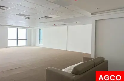 Office Space - Studio for rent in The Regal Tower - Business Bay - Dubai
