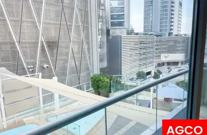 Apartment - 3 Bedrooms - 3 Bathrooms for rent in The Signature - Burj Khalifa Area - Downtown Dubai - Dubai