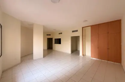 Apartment - Studio - 1 Bathroom for rent in U01 - Italy Cluster - International City - Dubai