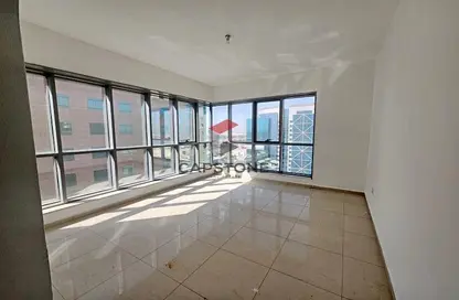 Apartment - 4 Bedrooms - 6 Bathrooms for rent in Corniche Road - Abu Dhabi