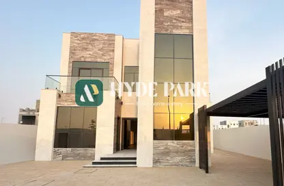 Villa - 5 Bedrooms - 7 Bathrooms for sale in Alreeman - Al Shamkha - Abu Dhabi