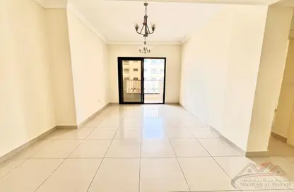 Apartment - 1 Bedroom - 2 Bathrooms for rent in Muwaileh 29 Building - Muwaileh - Sharjah