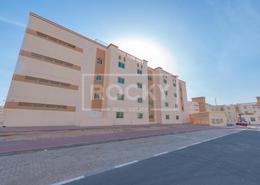 سكن عمال - 1 حمام للكراء في مدينة دبي الصناعية - دبي
