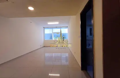 شقة - 1 حمام للايجار في تايجر القادسية - النهدة - الشارقة شقة - 1 حمام للايجار في تايجر القادسية - النهدة - الشارقة