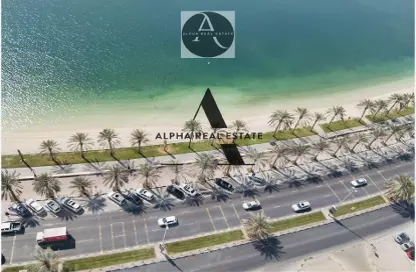 Apartment - 5 Bedrooms - 6 Bathrooms for sale in Cornich Al Buhaira - Sharjah
