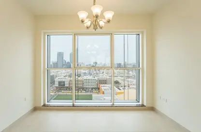 BRAND NEW 1 BEDROOM APARTMENT WITH PARKING