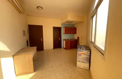 Apartment - Studio - 1 Bathroom for rent in Fire Station Road - Muwaileh - Sharjah