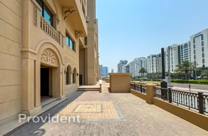 Apartment - 3 Bedrooms - 5 Bathrooms for rent in Golden Mile 4 - Golden Mile - Palm Jumeirah - Dubai