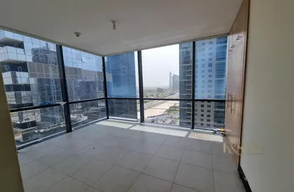 شقة - 2 غرف نوم - 3 حمامات للايجار في غولد كريست فيوز 1 - (JLT) مجمع V - أبراج بحيرة الجميرا - دبي