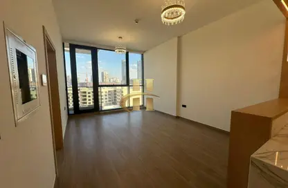 Apartment - 1 Bedroom - 2 Bathrooms for rent in AURA by Grovy - District 14 - Jumeirah Village Circle - Dubai