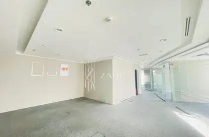 مكتب - استوديو - 1 حمام للايجار في برج ريجال - الخليج التجاري - دبي