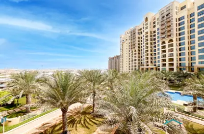 Apartment - 2 Bedrooms - 3 Bathrooms for sale in Marina Residences 5 - Marina Residences - Palm Jumeirah - Dubai