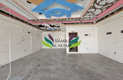 Shop - Studio - 2 Bathrooms for rent in JAR - Jumeirah Garden City - Al Satwa - Dubai