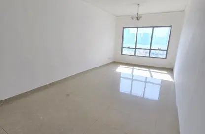 Apartment - 3 Bedrooms - 3 Bathrooms for rent in Al Wahda Building - Al Majaz 2 - Al Majaz - Sharjah