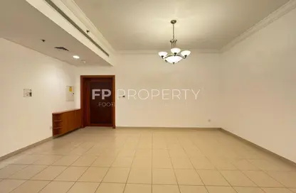 شقة - 2 غرف نوم - 3 حمامات للايجار في منازل الصفا - الخليج التجاري - دبي