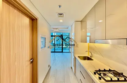 شقة - 1 حمام للايجار في فرهاد عزيزي ريزيدنس - الجداف - دبي