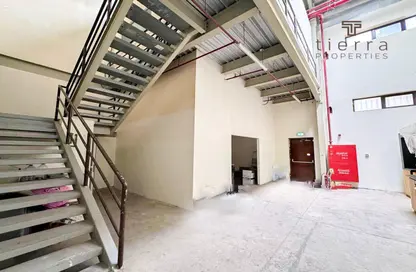 Warehouse - Studio - 1 Bathroom for rent in Ras Al Khor Industrial - Ras Al Khor - Dubai