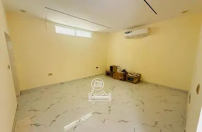 شقة - غرفة نوم - 2 حمامات للايجار في الشامخة - أبوظبي