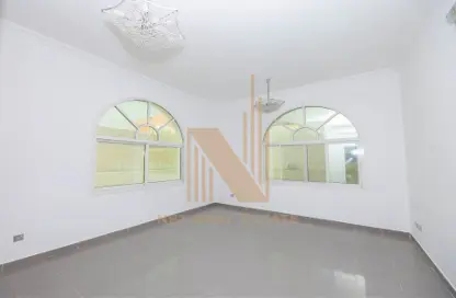 Villa - 5 Bedrooms - 5 Bathrooms for rent in Jumeirah 3 Villas - Jumeirah 3 - Jumeirah - Dubai