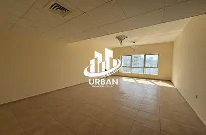 Apartment - 2 Bedrooms - 2 Bathrooms for rent in Thuraya Al Majaz Building - Al Majaz 3 - Al Majaz - Sharjah