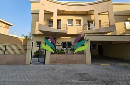 Villa - 5 Bedrooms - 5 Bathrooms for rent in Jumeirah 1 Villas - Jumeirah 1 - Jumeirah - Dubai