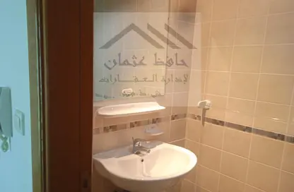 شقة - 3 غرف نوم - 3 حمامات للايجار في الخالدية - أبوظبي