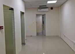 صورةاستقبال / بهو لـ: محل - 1 حمام للكراء في تي05 - طراز أسباني - المدينة الدولية - دبي, صورة 1