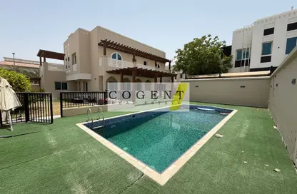 Villa - 5 Bedrooms - 6 Bathrooms for rent in Jumeirah 1 - Jumeirah - Dubai