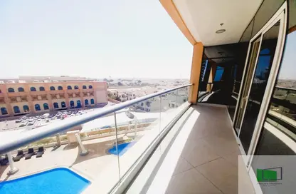 شقة - 3 غرف نوم - 4 حمامات للايجار في يونايتد سكوير - الخالدية - أبوظبي